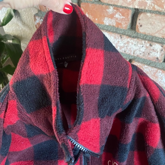 Paws flannel - Picture 3 of 5